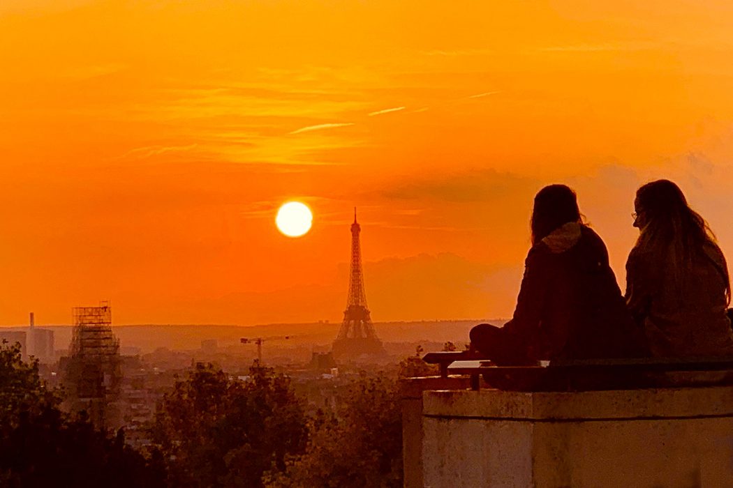 Coucher De Soleil Sur La Plus Belle Terrasse De Paris